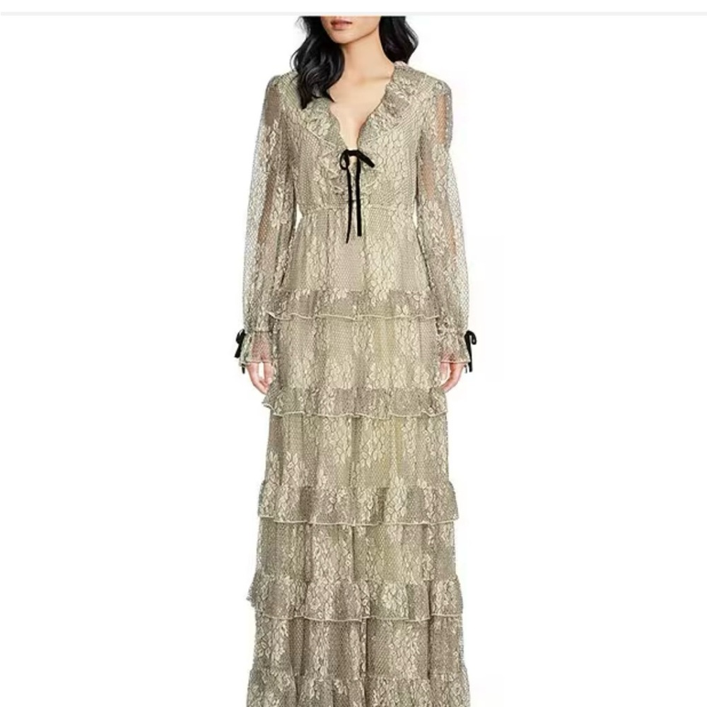 A Loves A Vintage Lace - Picture 3 of 3